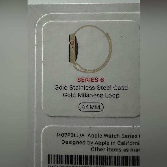 Apple Watch-6 Series 44MM Gold - Picture 9 of 13